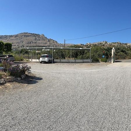 Sifis Studios Pefkos Pefki  ภายนอก รูปภาพ